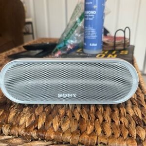 Sony wireless bluetooth speaker